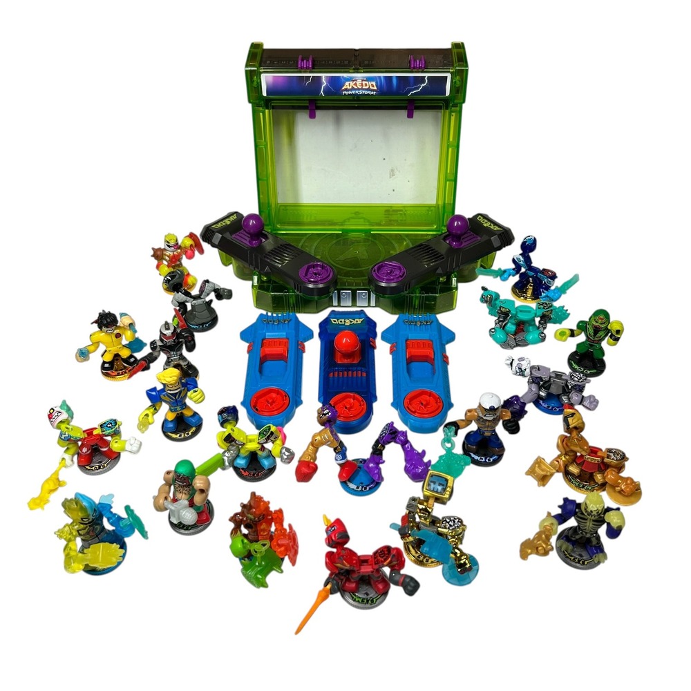 Legends of Akedo Powerstorm Battle Arena Lot 20 Figures 5 Controllers Arcade Toy